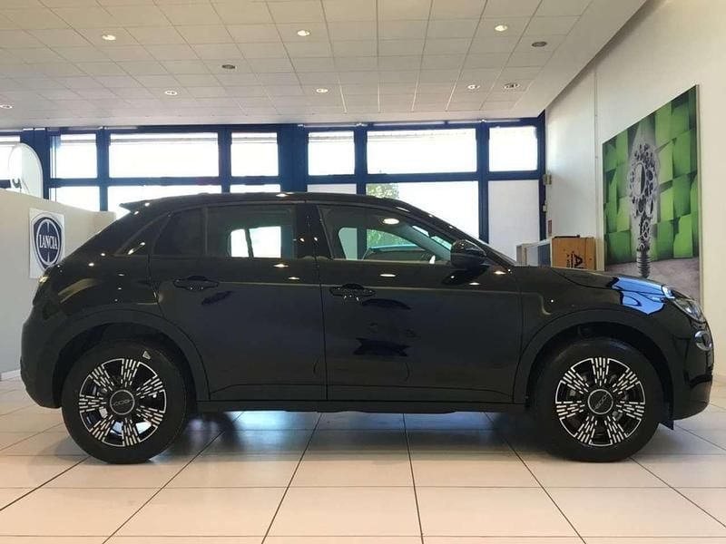 Nuova Fiat 600 Icon 145 CV (106 kW) 2026 Nero SUV