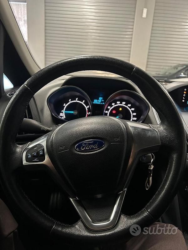 Usata Ford B-MAX Business Edition 90 CV (66 kW) 2017 Bianco Monovolume
