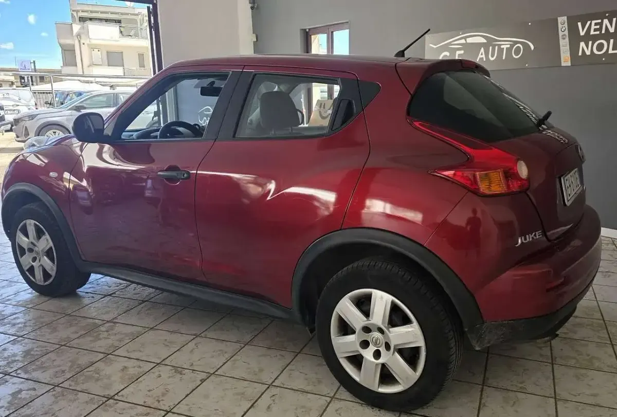 Usata Nissan Juke Acenta 110 CV (80 kW) 2012 Rosso SUV