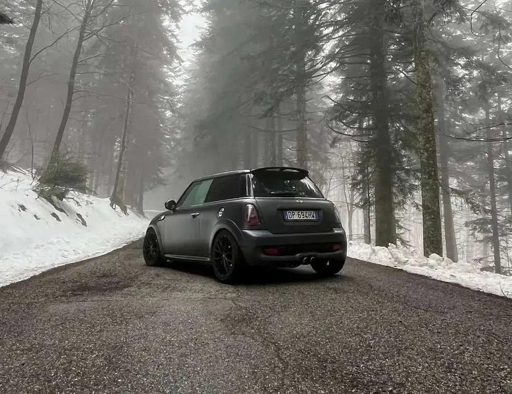 Usata Mini Cooper S 175 CV (128 kW) 2008 Nero Utilitaria