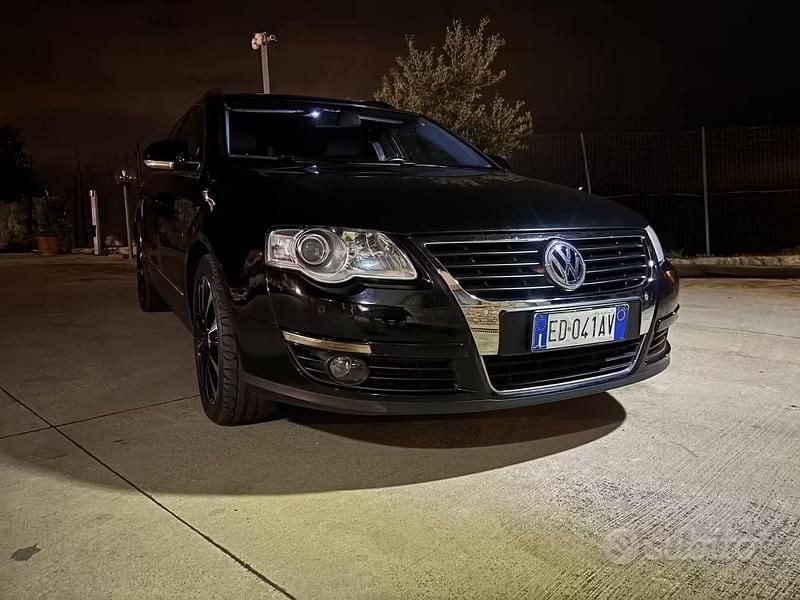 Usata VW Passat Highline 140 CV (102 kW) 2010 Nero Station wagon