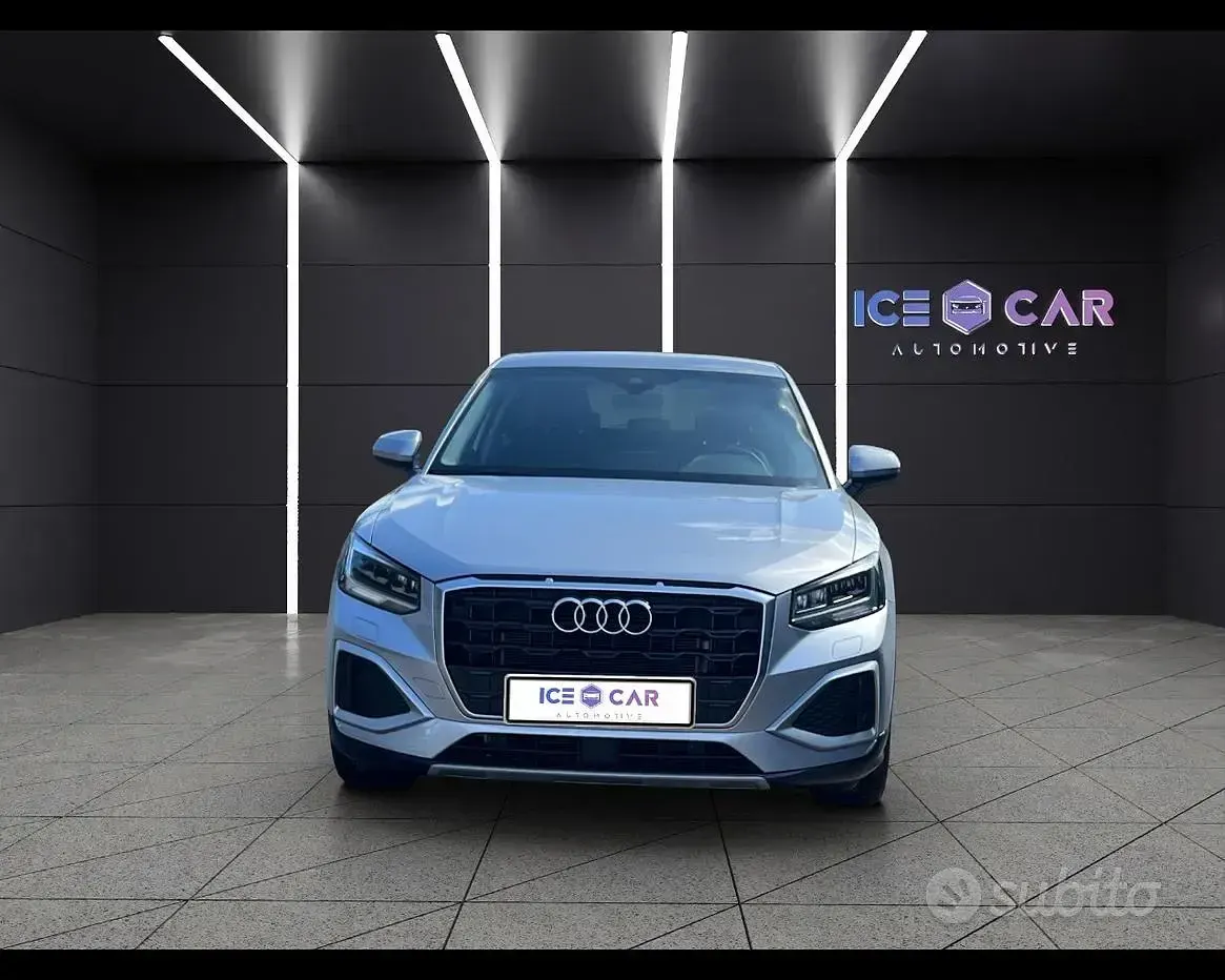 Usado Audi Q2 Comfort 150 CV (110 kW) 2023 Gris SUV