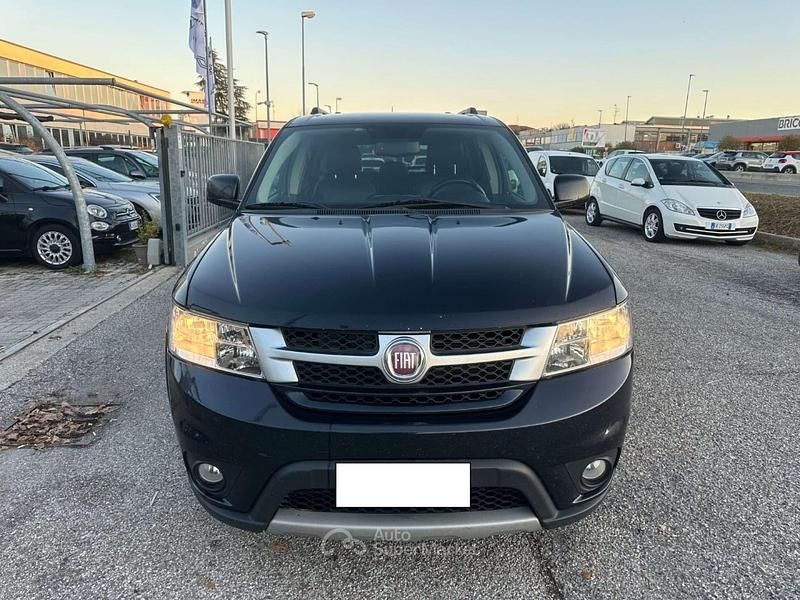 Usata Fiat Freemont Urban 140 CV (102 kW) 2012 Nero SUV