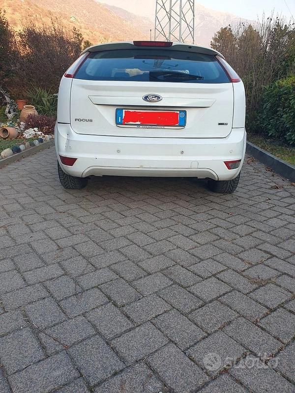 Usata Ford Focus 2009 Bianco Berlina