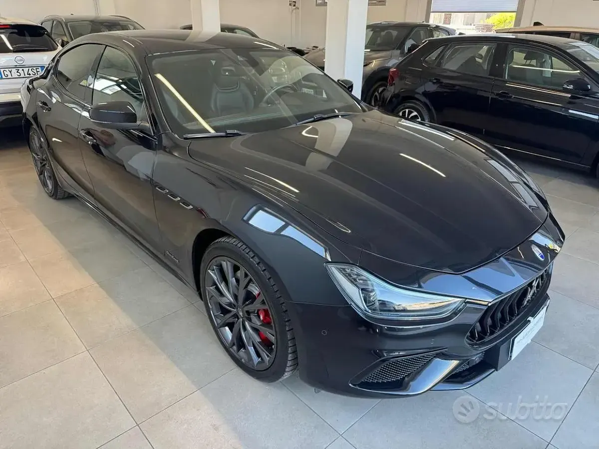 Usata Maserati Ghibli 250 CV (183 kW) 2019 Nero Berlina