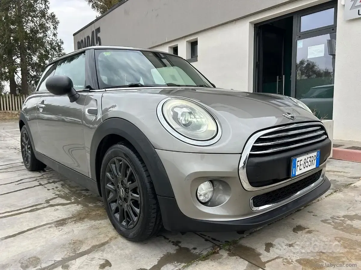 Usata Mini One D Business 95 CV (69 kW) 2016 Grigio Utilitaria
