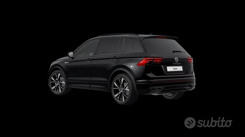 Usata VW Tiguan R-line 150 CV (110 kW) 2022 Nero SUV