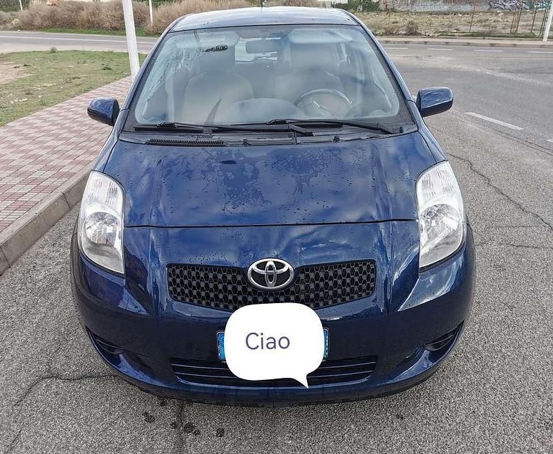 Usata Toyota Yaris Sol 90 CV (66 kW) 2007 Blu Utilitaria