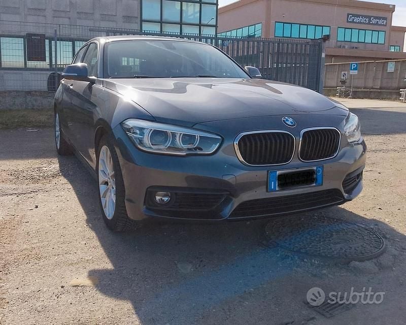 Usata BMW 118 Advantage 150 CV (110 kW) 2018 Grigio Utilitaria
