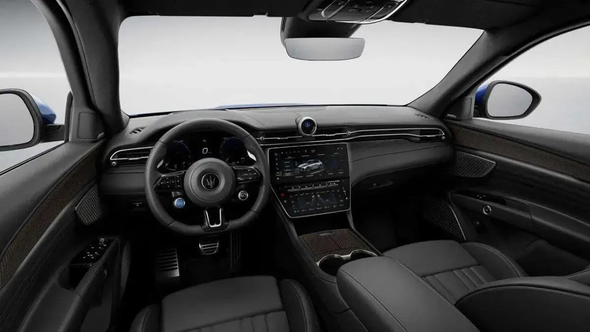 Usata Maserati Grecale Folgore 409 kW (557 CV) 2024 Blu/azzurro SUV