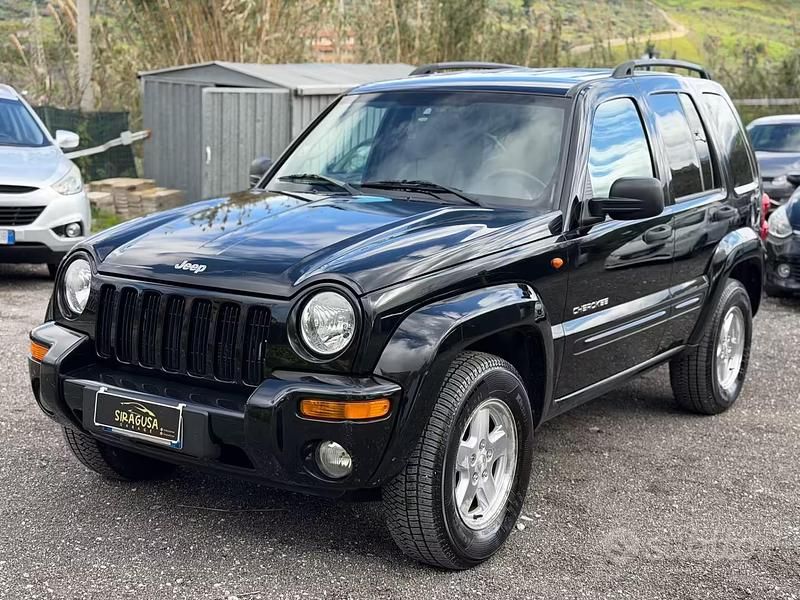 Usata Jeep Cherokee Limited 150 CV (110 kW) 2004 Nero SUV