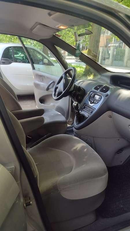 Beige Usata 2005 Citroën Xsara Picasso Monovolume | 1500 € (Ottimo prezzo) - Immagine 1/4