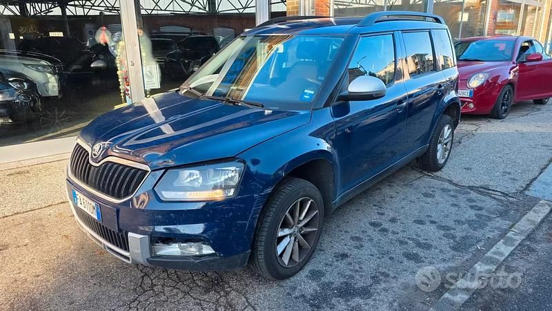 Usata Skoda Yeti Easy 110 CV (80 kW) 2015 Blu SUV