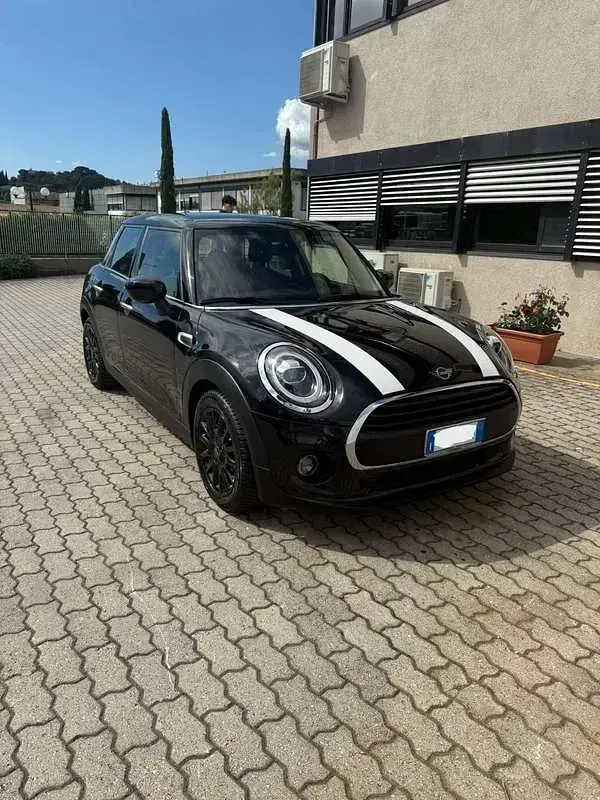 Usata Mini ONE Classic 75 CV (55 kW) 2021 Nero Utilitaria