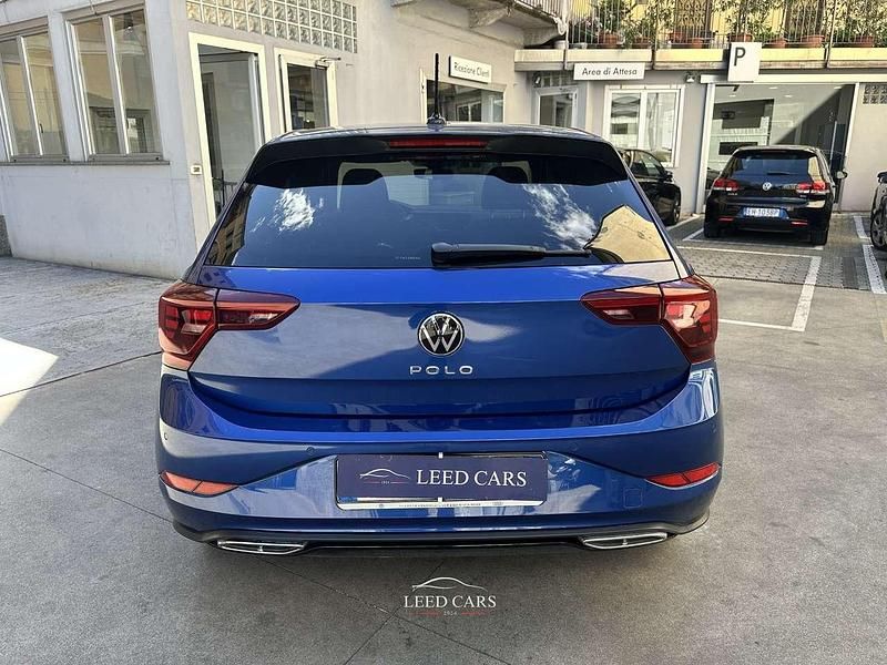Usata VW Polo R-line 95 CV (69 kW) 2023 Blu/azzurro Utilitaria