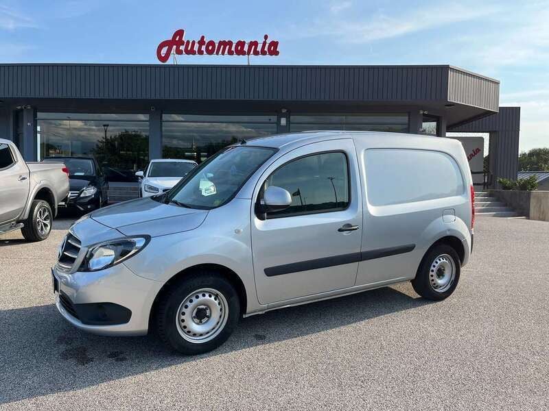 Argento Usata 2021 Mercedes Citan 111 Furgone | 13.500 € (Buon prezzo) - Immagine 1/4
