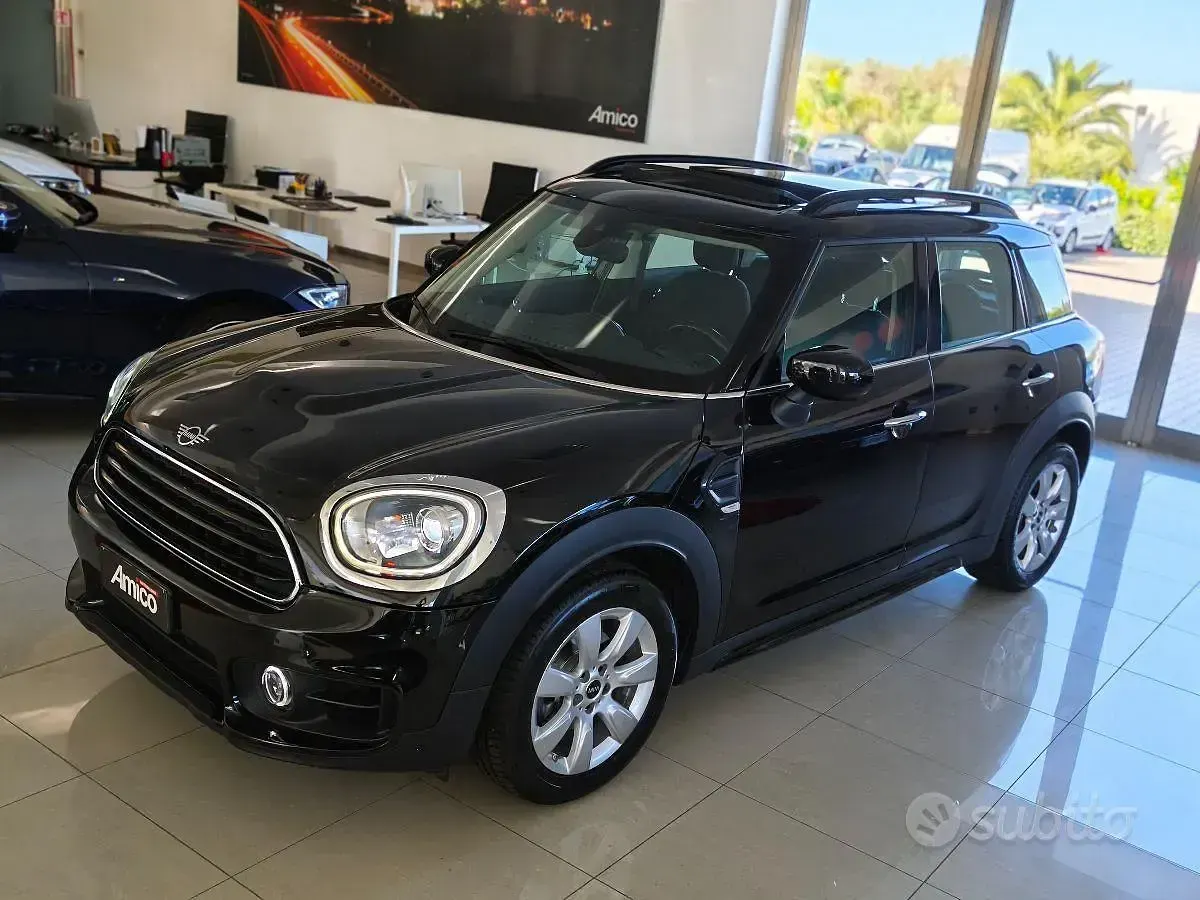 Usata Mini One Countryman 102 CV (75 kW) 2019 Nero SUV