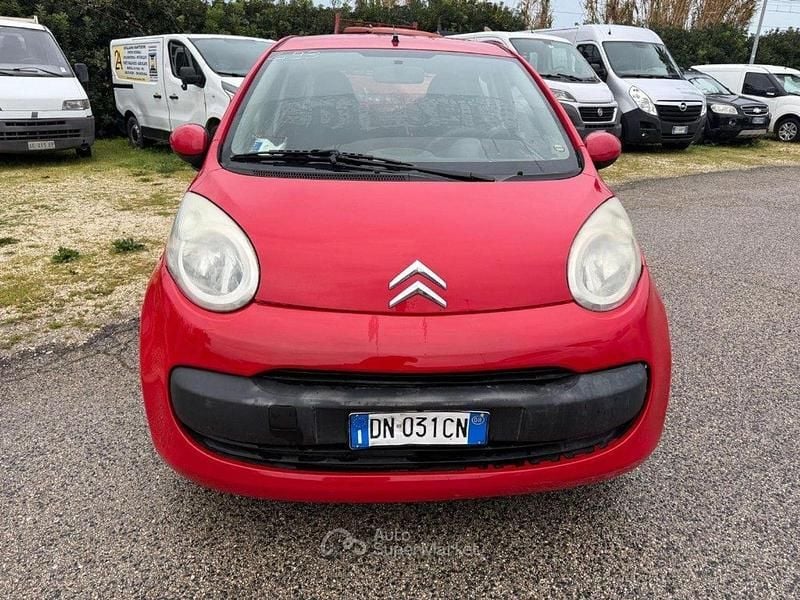 Usata Citroën C1 55 CV (40 kW) 2008 Rosso pastello Utilitaria