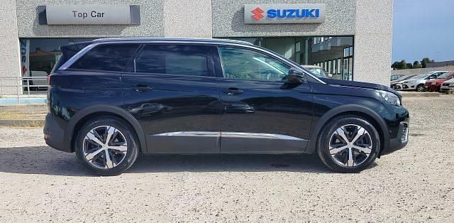 Usata Peugeot 5008 Allure 163 CV (119 kW) 2020 Nero / metallizzato Monovolume