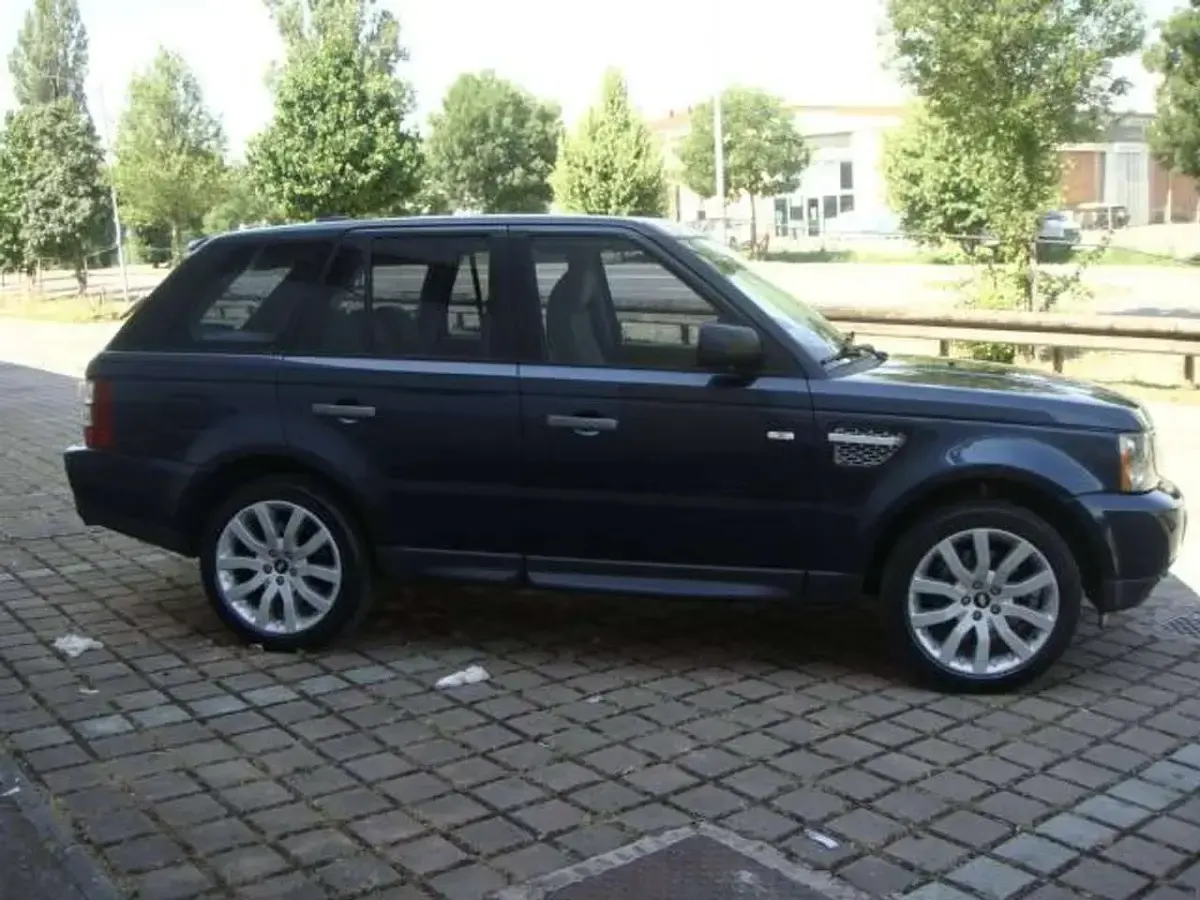 Usata Land Rover Range Rover Sport HSE 272 CV (200 kW) 2008 Blu buckingam SUV