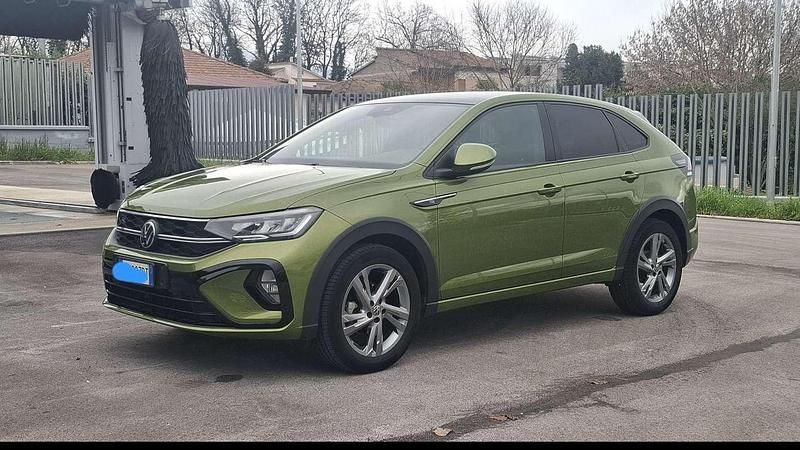 Begagnad VW Taigo R-line 110 HK (80 kW) 2022 SUV