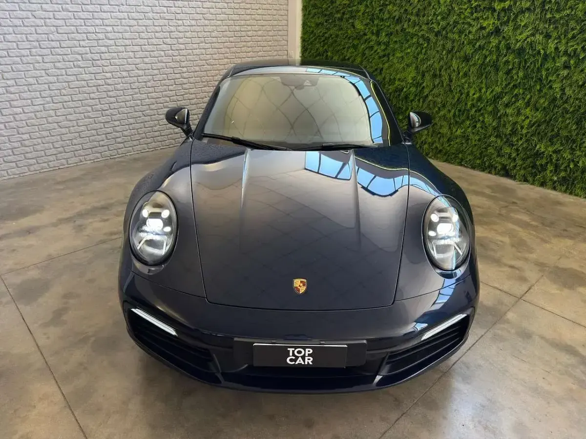 Usata Porsche 992 385 CV (283 kW) 2020 Blu metallizzato Coupé