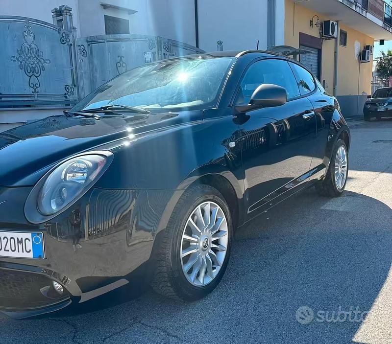 Usata Alfa Romeo MiTo 85 CV (62 kW) 2015 Nero Utilitaria