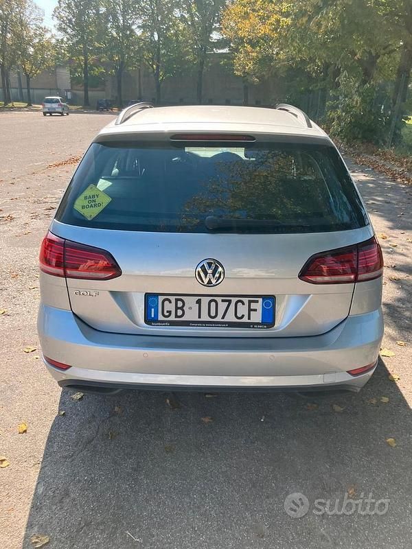 Argento Usata 2020 VW Golf VII Trendline Station wagon | 13.000 € (Ottimo prezzo) - Immagine 1/4