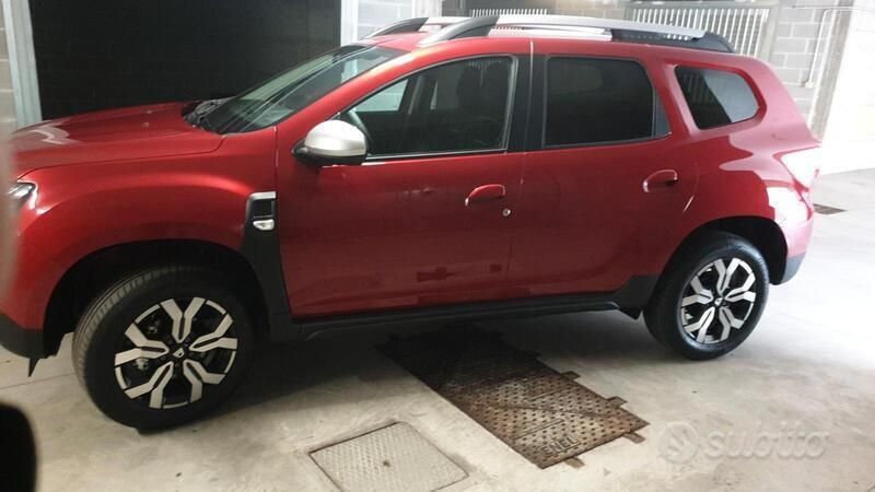 Usata Dacia Duster 101 CV (74 kW) 2021 Rosso SUV