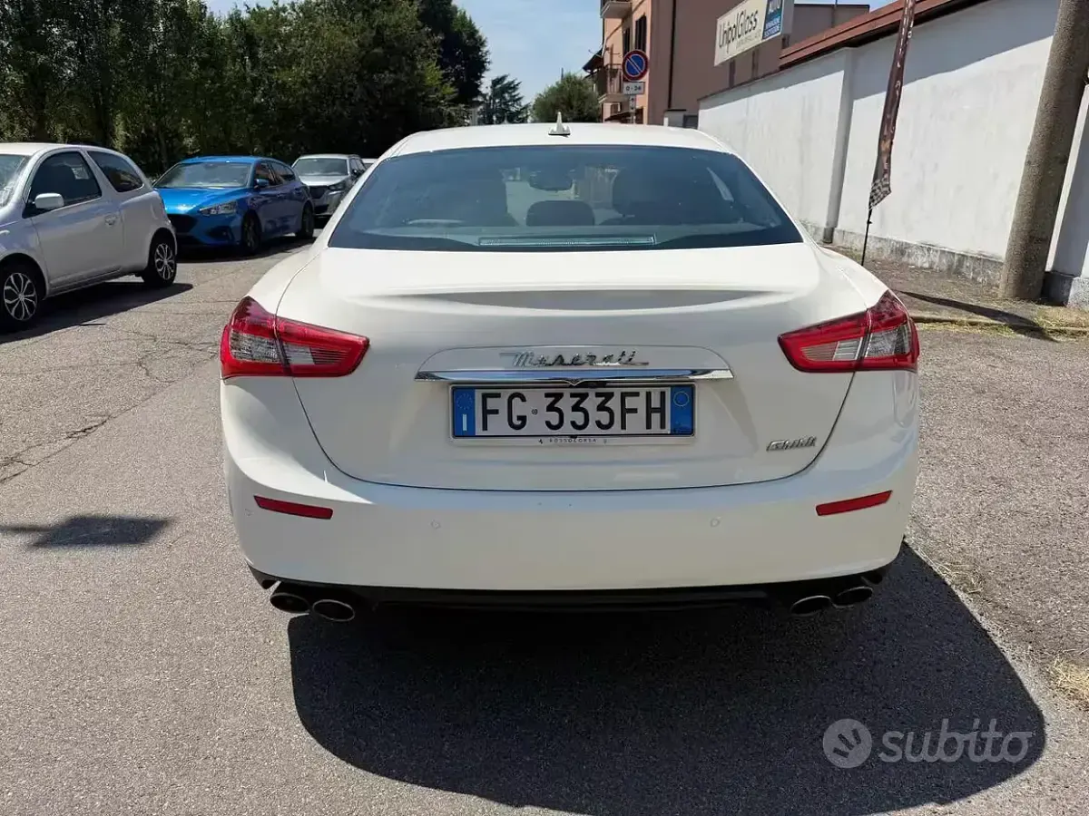 Usata Maserati Ghibli 250 CV (183 kW) 2017 Bianco Berlina