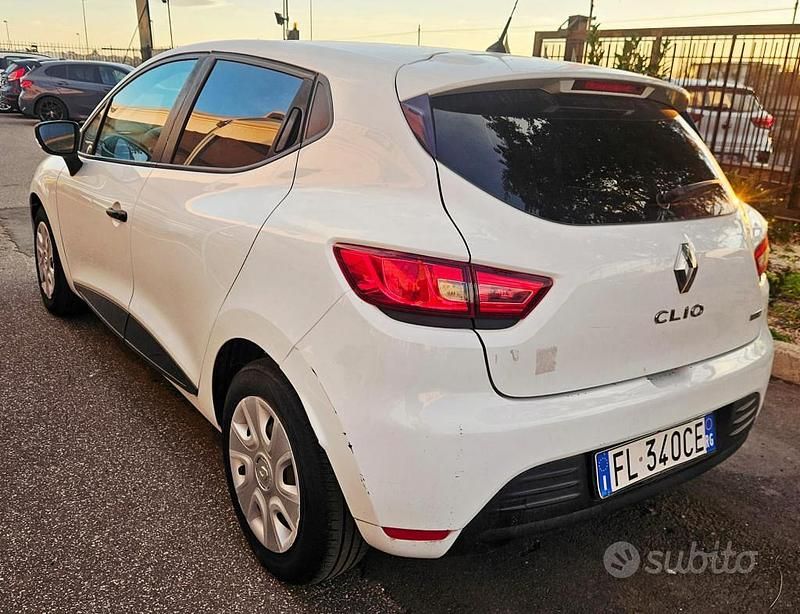 Begagnad Renault Clio IV 90 HK (66 kW) 2017 Vit Halvkombi