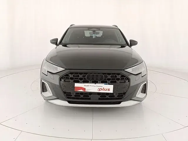 Nuova Audi A3 Business 150 CV (110 kW) 2026 Grigio manhattan metallizzato Berlina