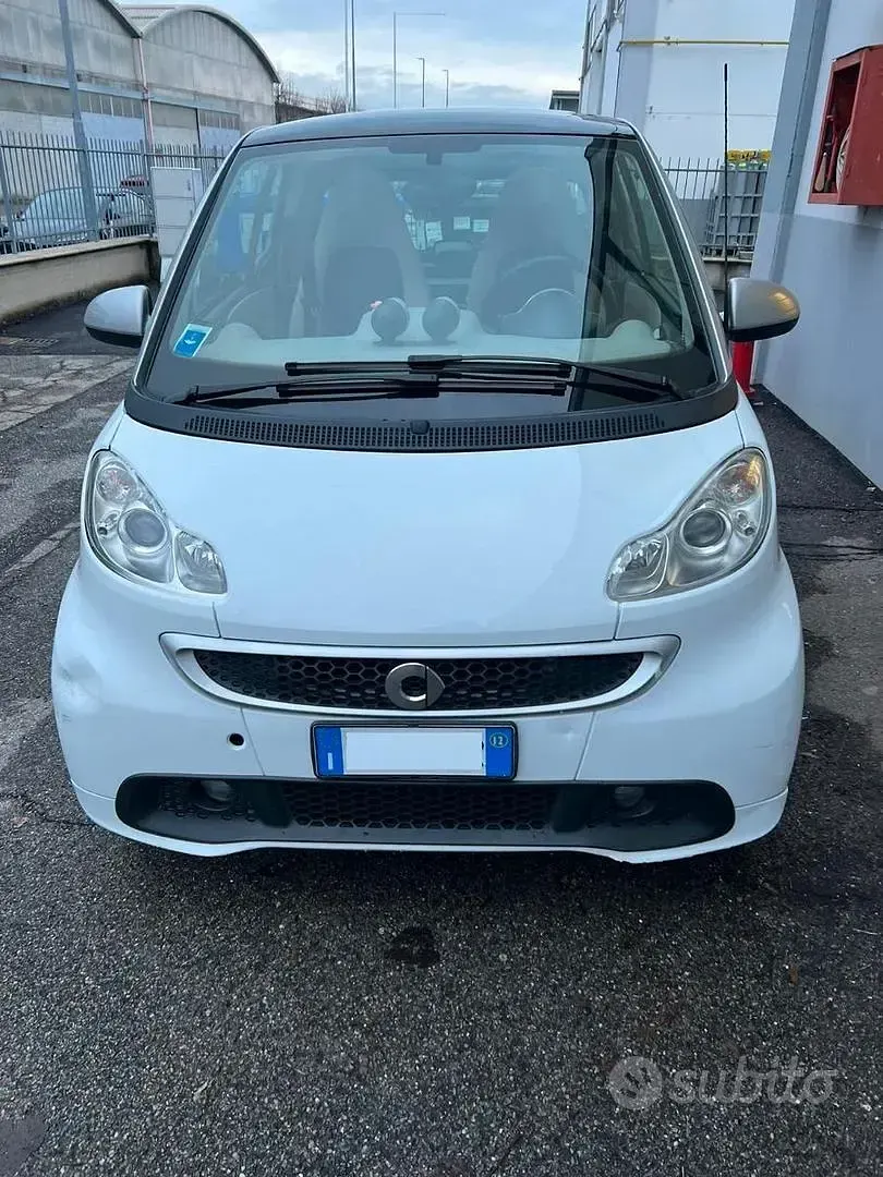 Usata Smart ForTwo Coupé 71 CV (52 kW) 2012 Bianco Coupé