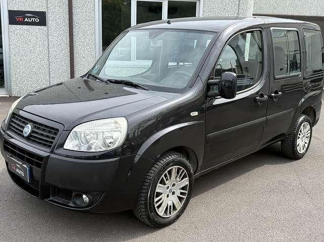 Usata Fiat Doblò Active 84 CV (61 kW) 2007 Grigio Monovolume