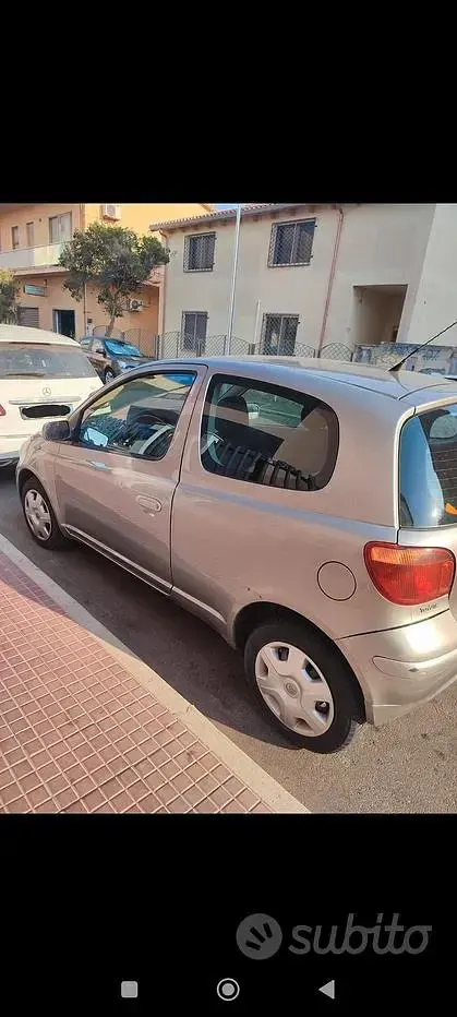 Usata Toyota Yaris 65 CV (47 kW) 2003 Berlina