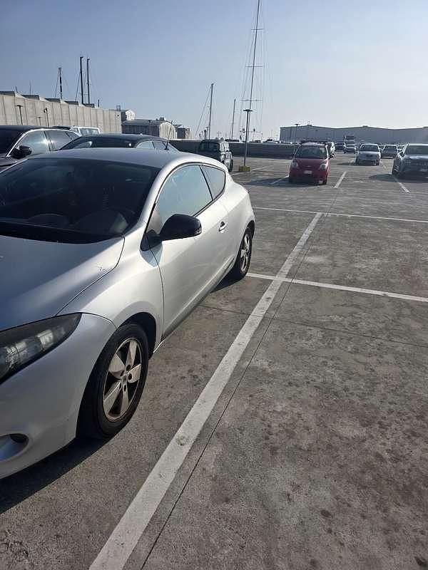 Usata Renault Mégane Coupé Dynamique 131 CV (96 kW) 2010 Coupé