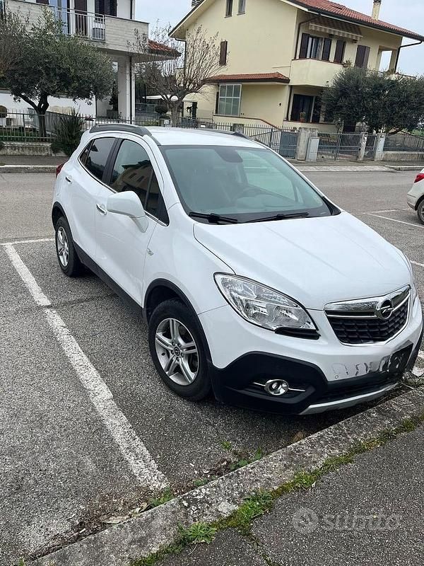 Usata Opel Mokka Cosmo 140 CV (102 kW) 2014 Bianco SUV