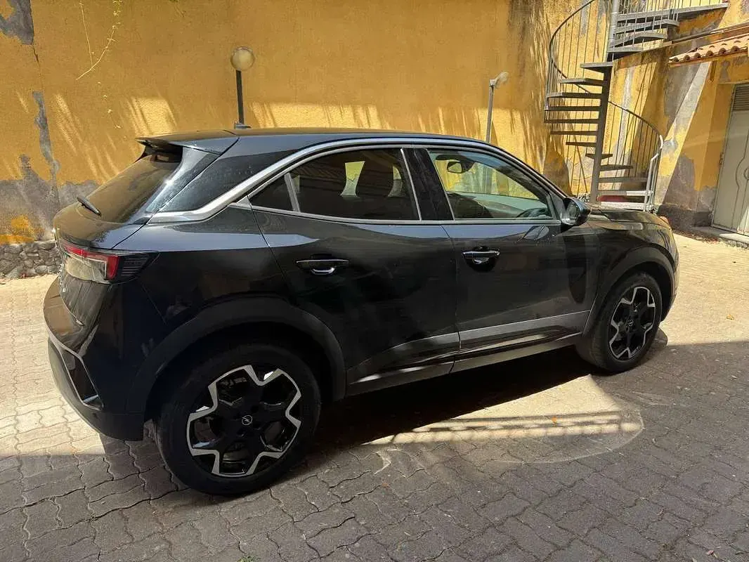 Usata Opel Mokka Elegance 136 CV (100 kW) 2023 Nero SUV