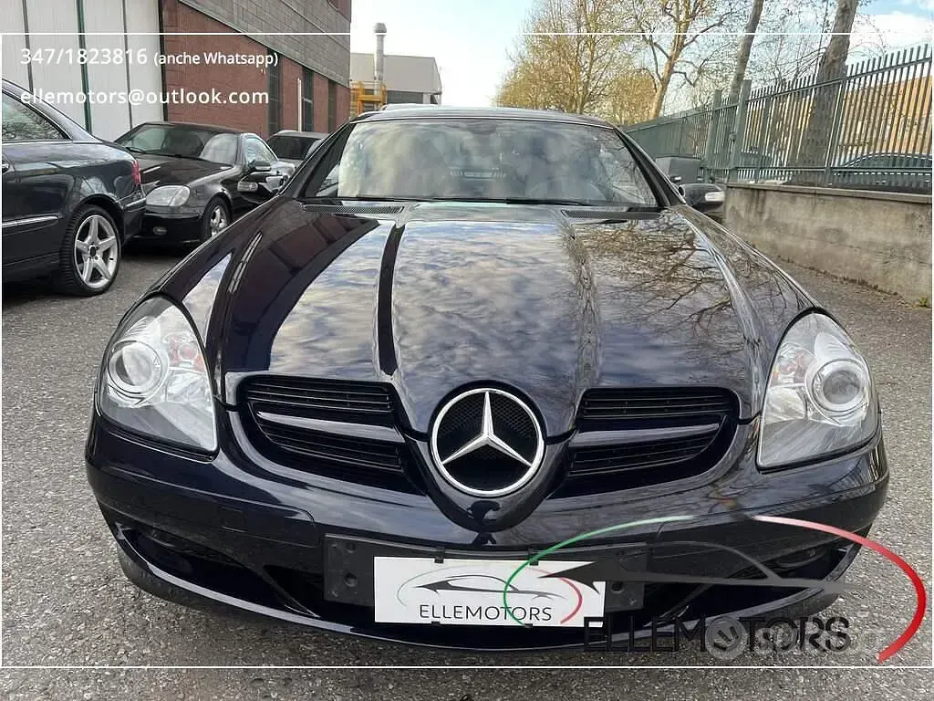 Usata Mercedes SLK280 231 CV (169 kW) 2007 Blu Cabrio