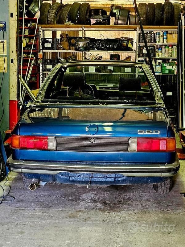 Usata BMW 320 122 CV (89 kW) 1981 Blu Cabrio