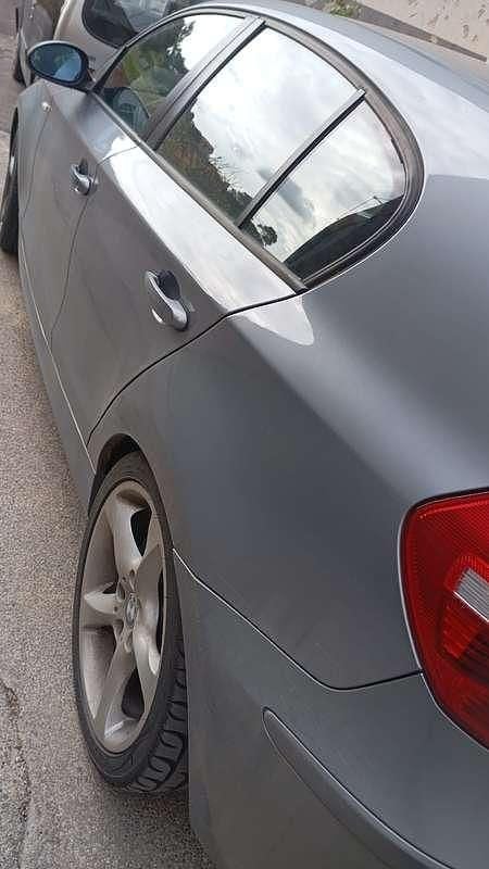 Usata BMW 120 177 CV (130 kW) 2007 Utilitaria