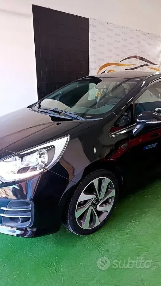Usata Kia Rio 85 CV (62 kW) 2016 Nero Utilitaria