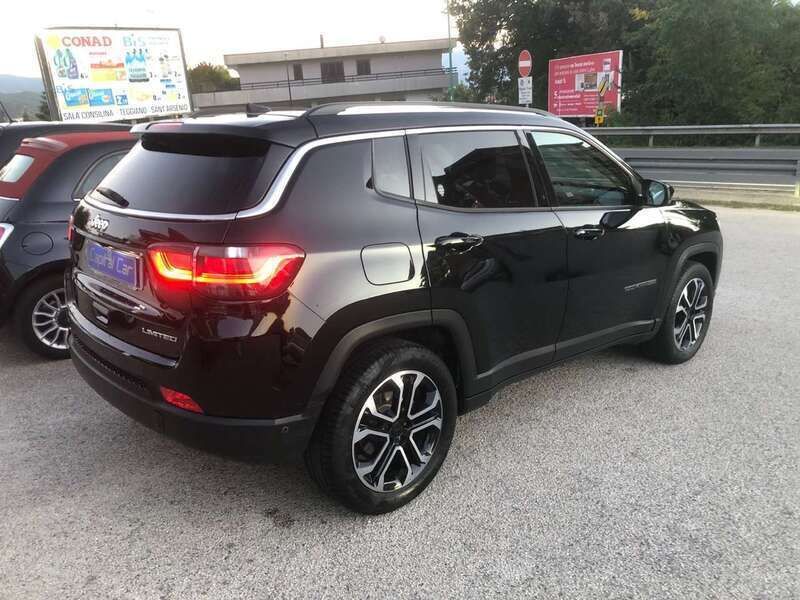 Usata Jeep Compass Limited 131 CV (96 kW) 2021 Nero SUV