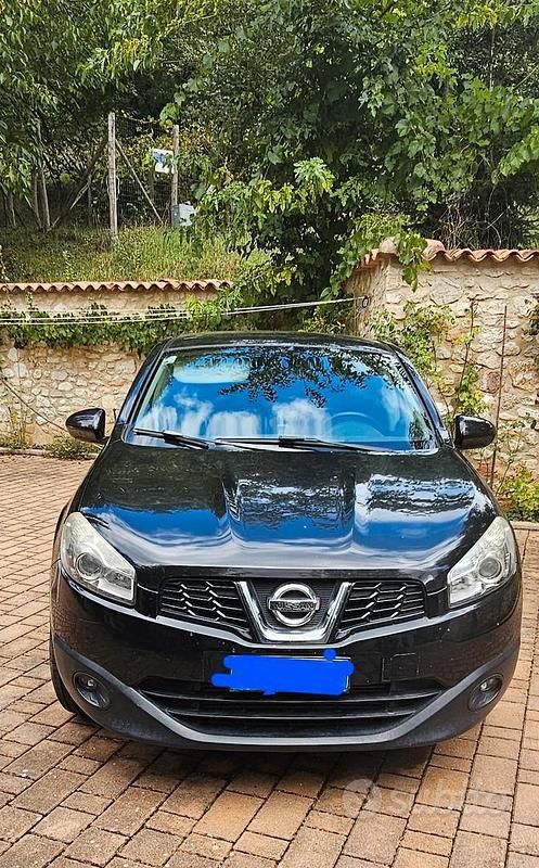 Nero Usata 2012 Nissan Qashqai SUV | 4800 € (Ottimo prezzo) - Immagine 1/4