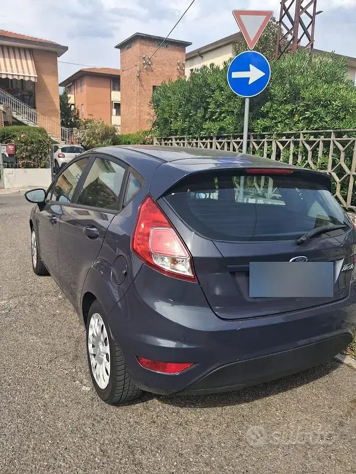 Usata Ford Fiesta 75 CV (55 kW) 2015 Utilitaria