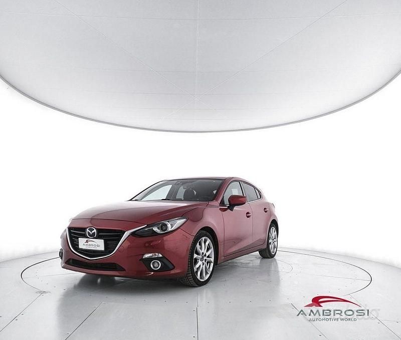 Usata Mazda 3 Exceed 150 CV (110 kW) 2016 Rosso SUV