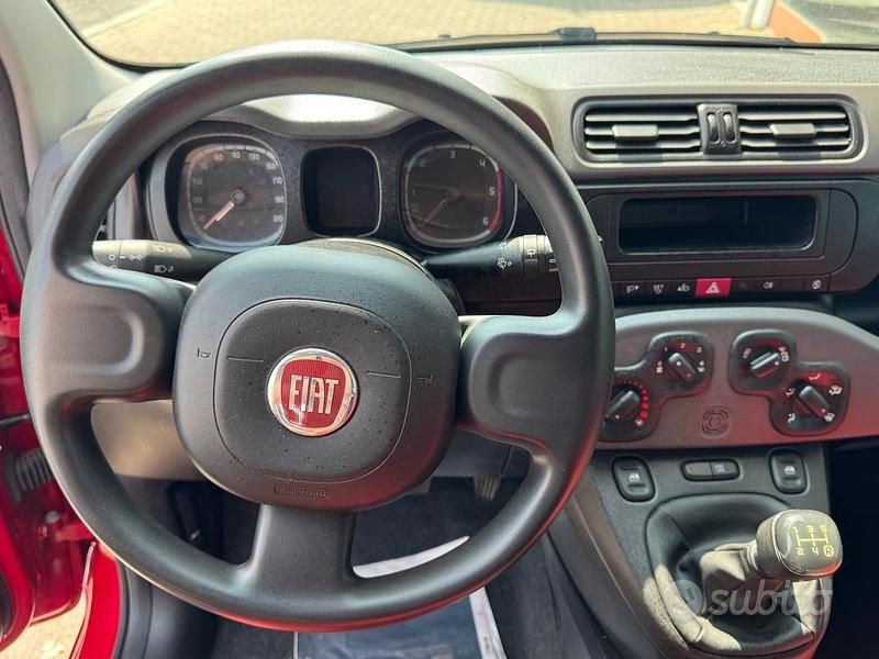 Usata Fiat Panda Pop 95 CV (69 kW) 2015 Rosso Utilitaria
