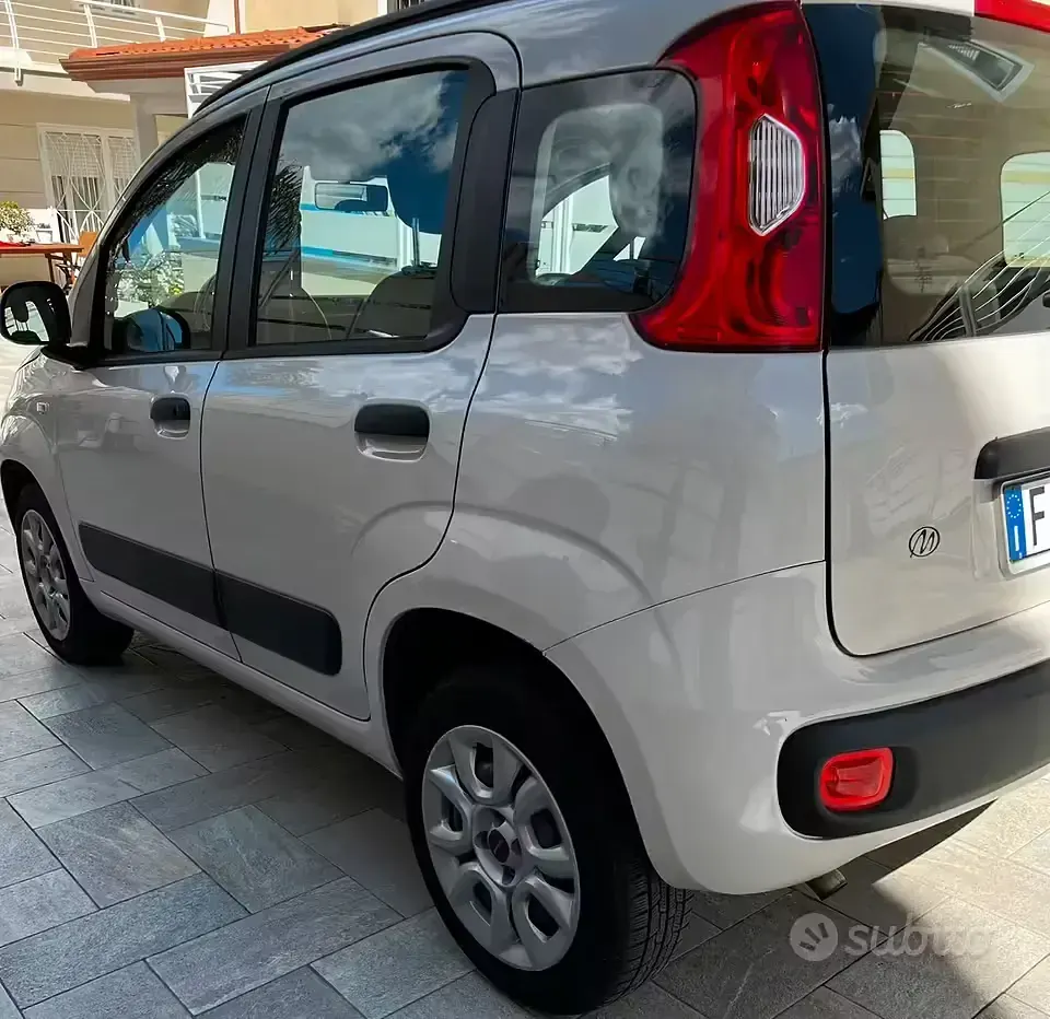 Usata Fiat Panda 85 CV (62 kW) 2015 Utilitaria