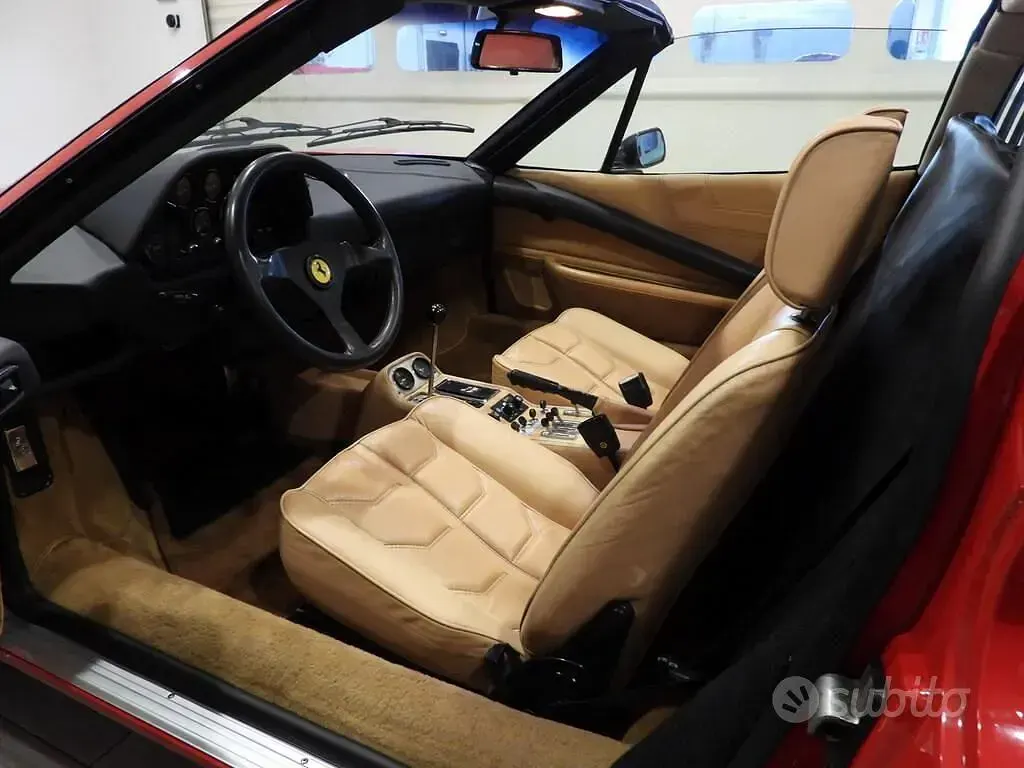 Usata Ferrari 308 240 CV (176 kW) 1984 Rosso Coupé