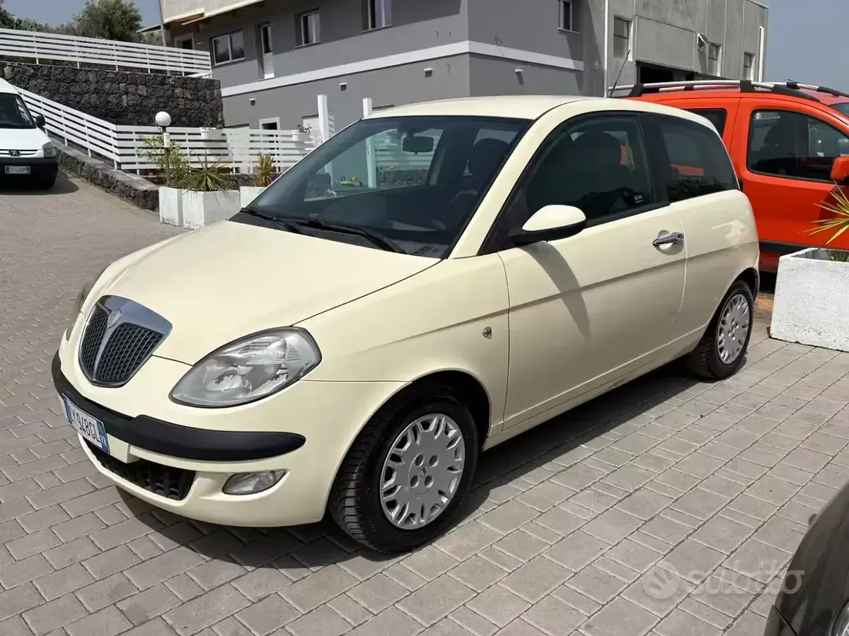 Usata Lancia Ypsilon 69 CV (50 kW) 2006 Utilitaria